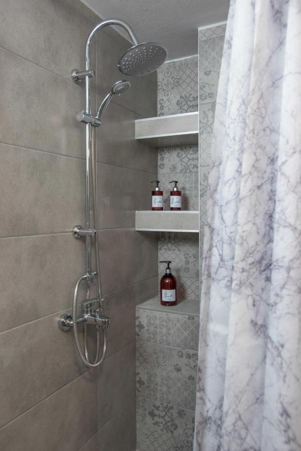 Central Spacious Apt Close To Port-Sites W/View 2 Heraklion  Екстер'єр фото